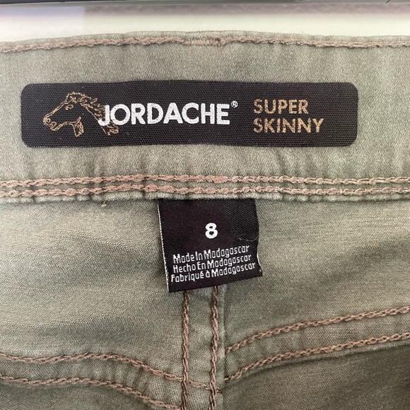 Jordache - Size 8 Skinny Jean - Picture 3 of 4